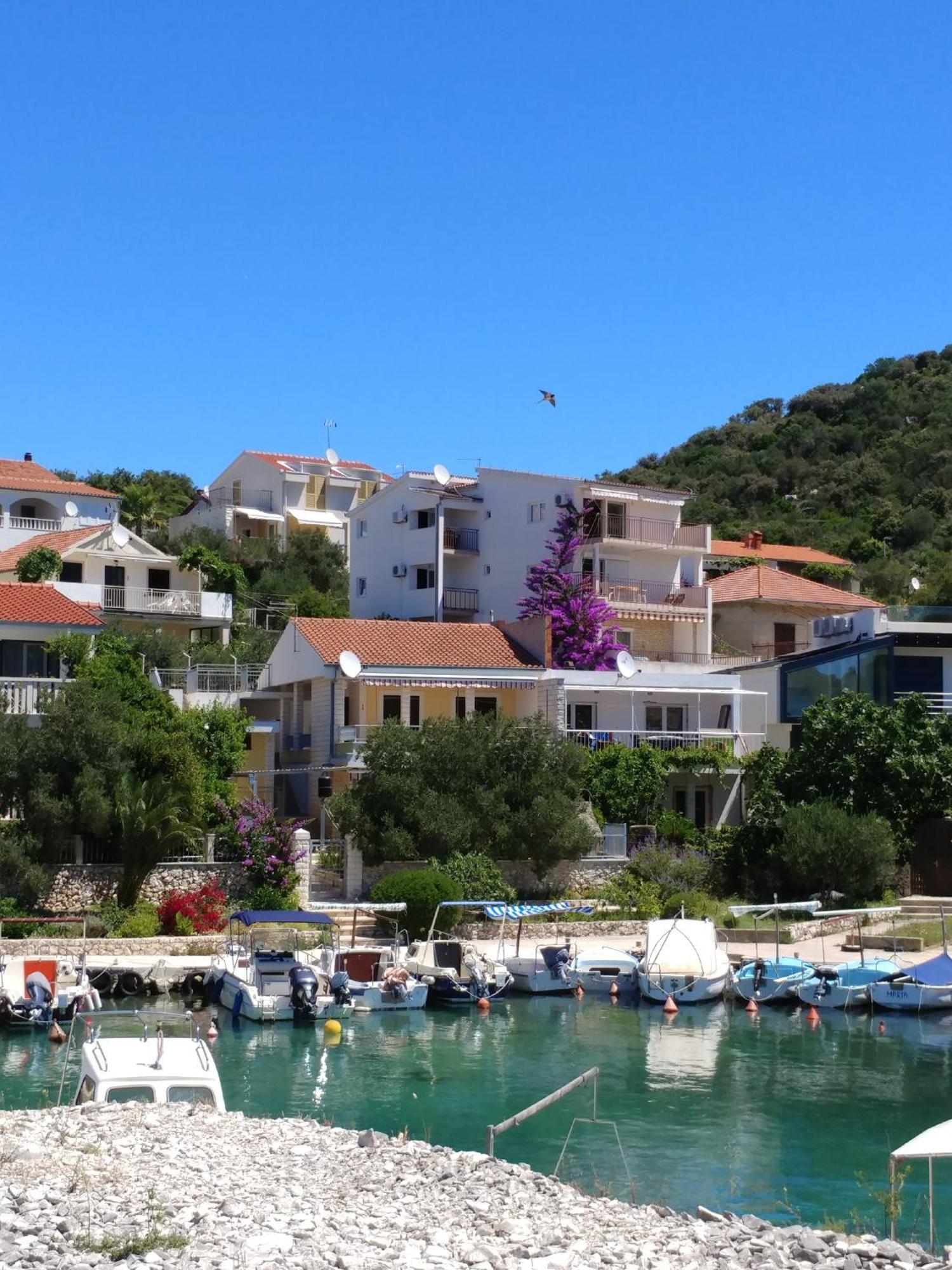 Donji Okrug  Astramaris Apartments מראה חיצוני תמונה